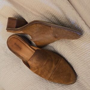 Leather soludos size 8.5 slip on block heel mules